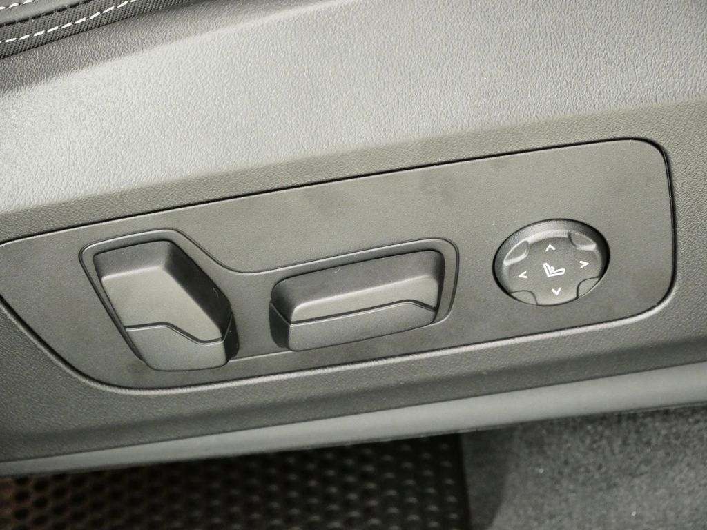 Thumbnail: 2026 BMW X1 - 22