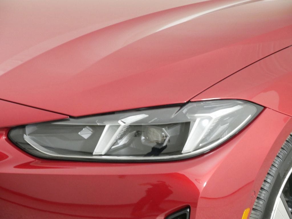 Thumbnail: 2025 BMW i4 - 18