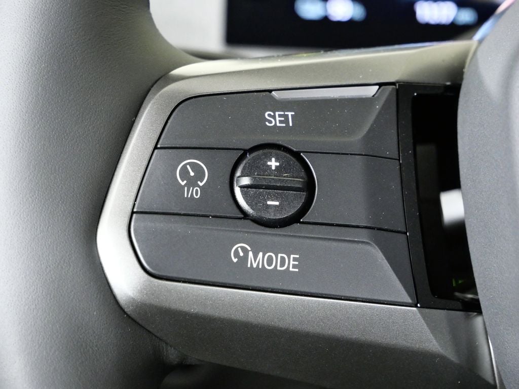 Thumbnail: 2026 BMW iX - 40