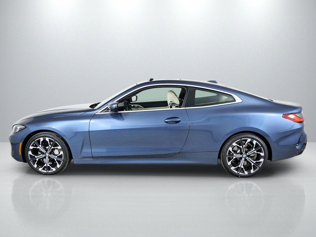 Thumbnail: 2025 BMW 4 Series - 18