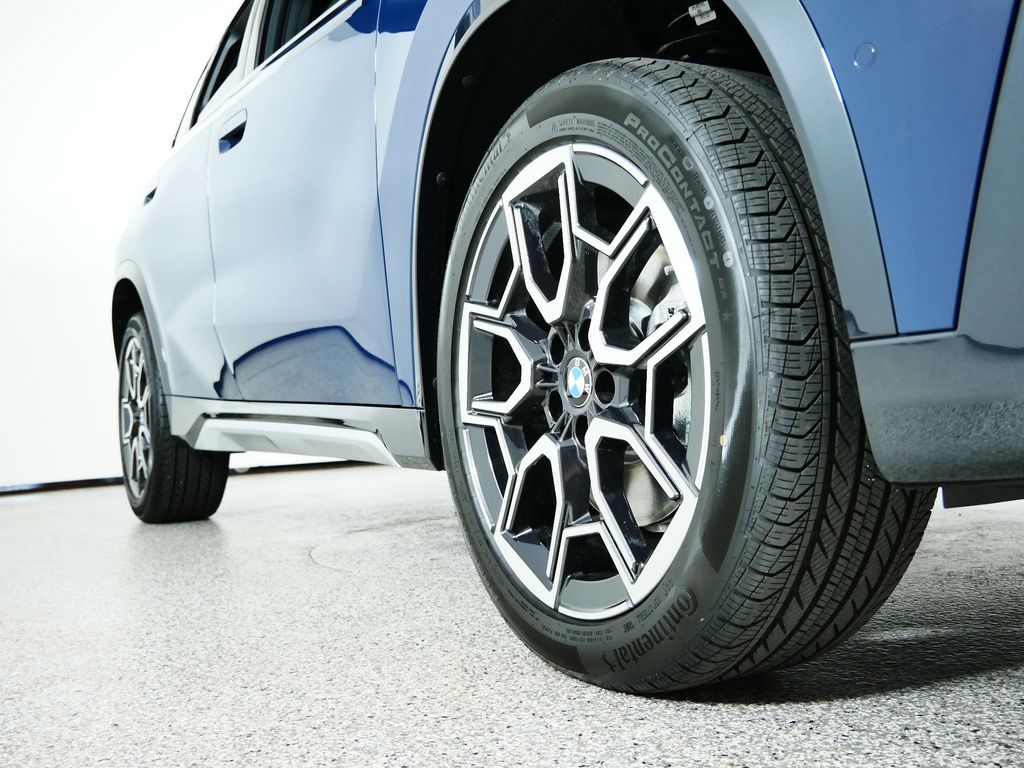 Thumbnail: 2026 BMW X1 - 5