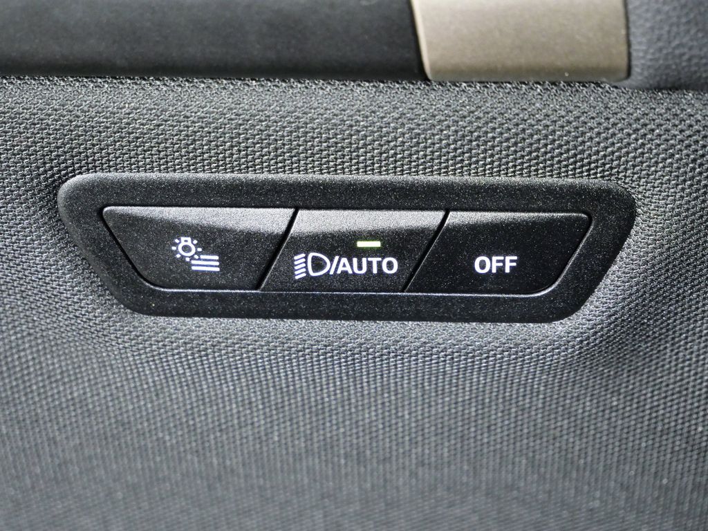 Thumbnail: 2025 BMW iX - 43