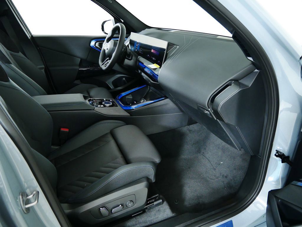 Thumbnail: 2026 BMW X3 - 23