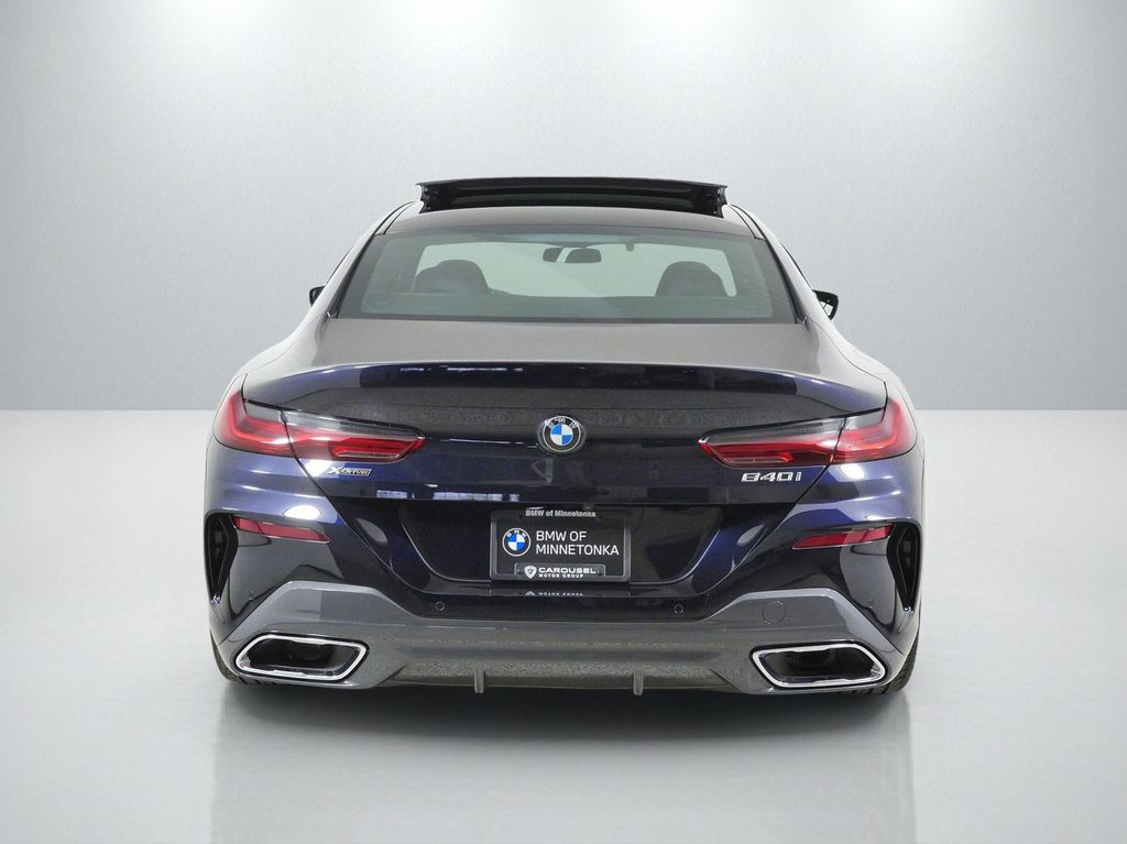 Thumbnail: 2026 BMW 8 Series - 10