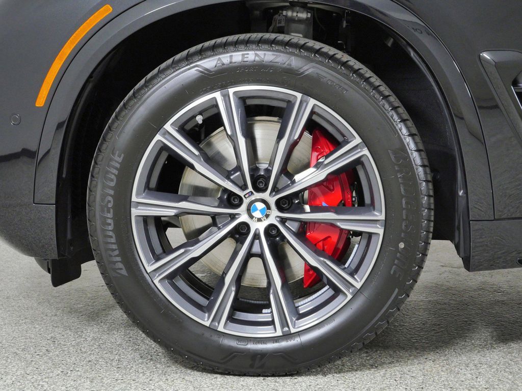 Thumbnail: 2026 BMW X5 - 16