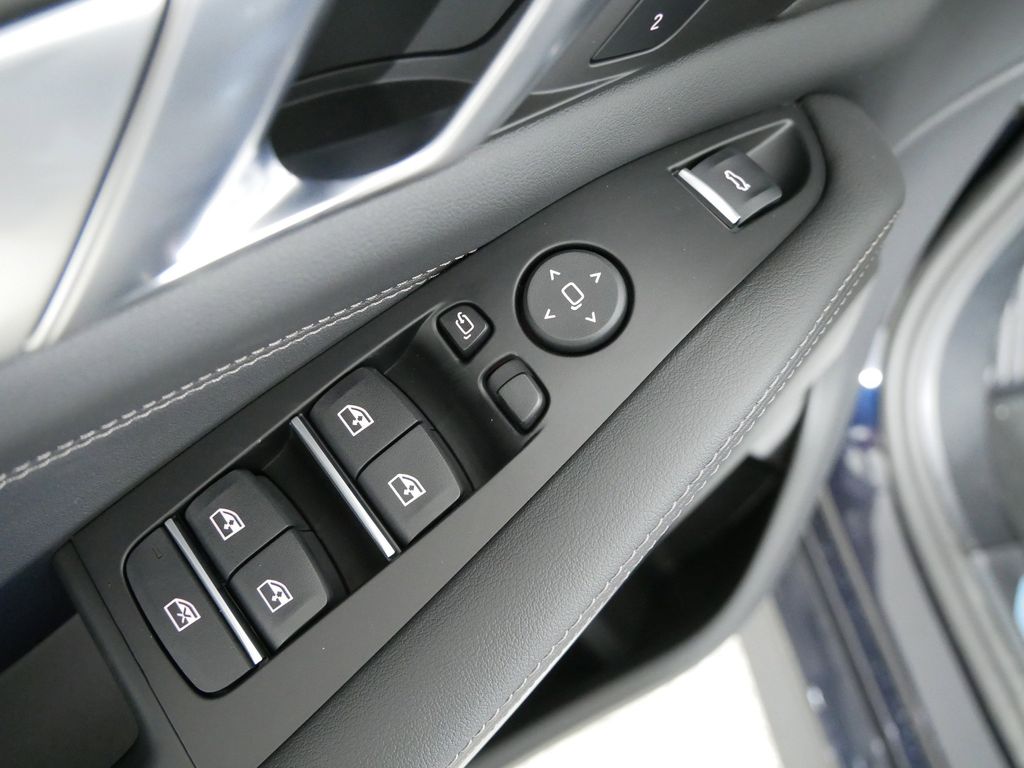 Thumbnail: 2026 BMW X5 - 32