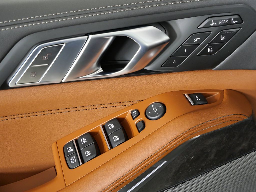 Thumbnail: 2026 BMW X7 - 37