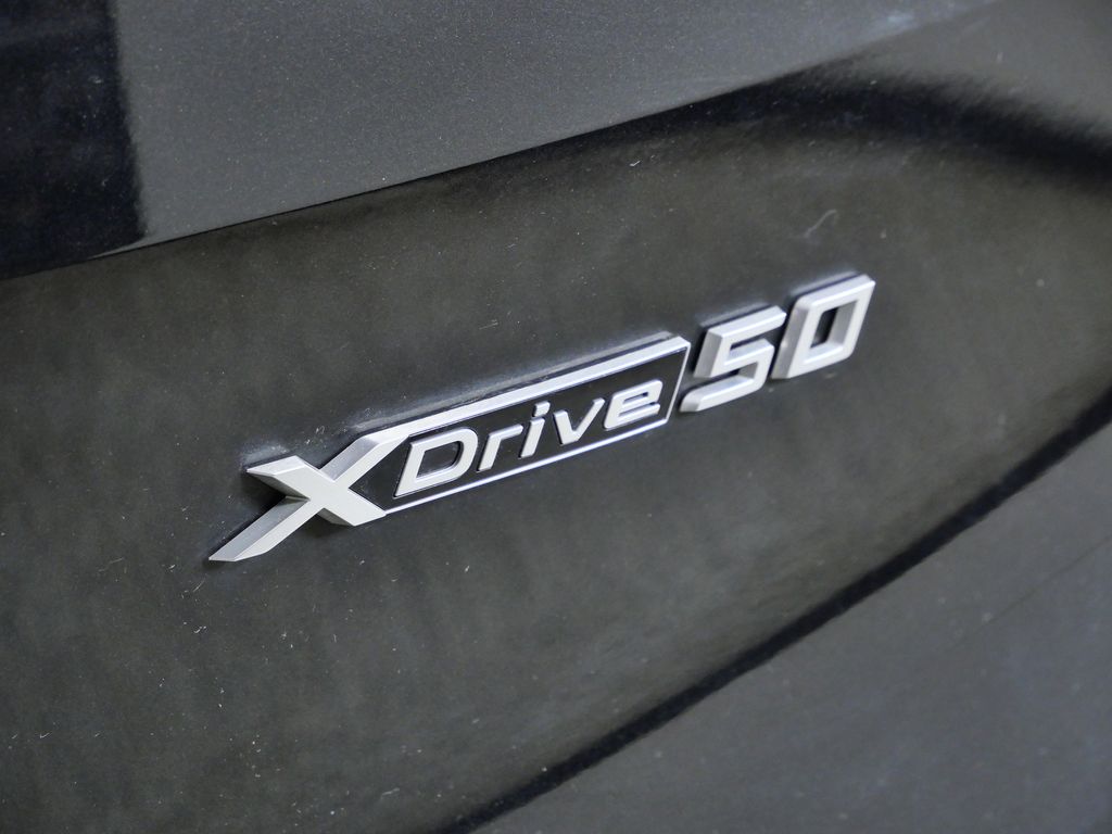 Thumbnail: 2023 BMW iX - 15