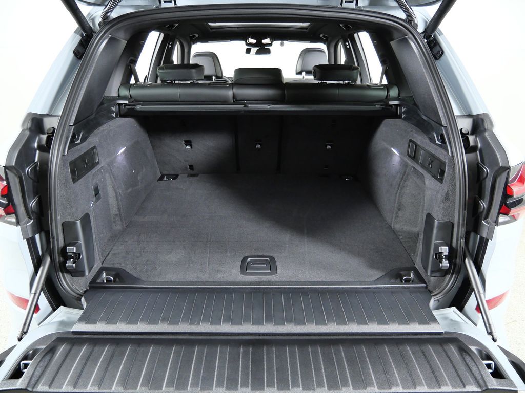 Thumbnail: 2026 BMW X5 - 28