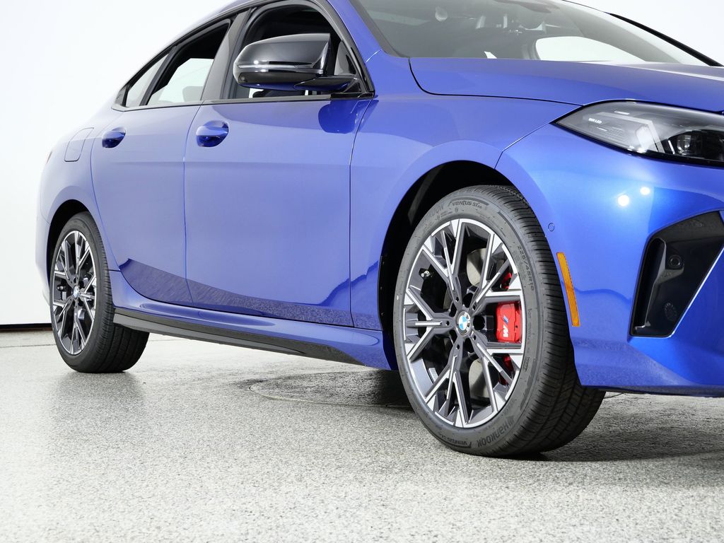 Thumbnail: 2026 BMW 2 Series - 6