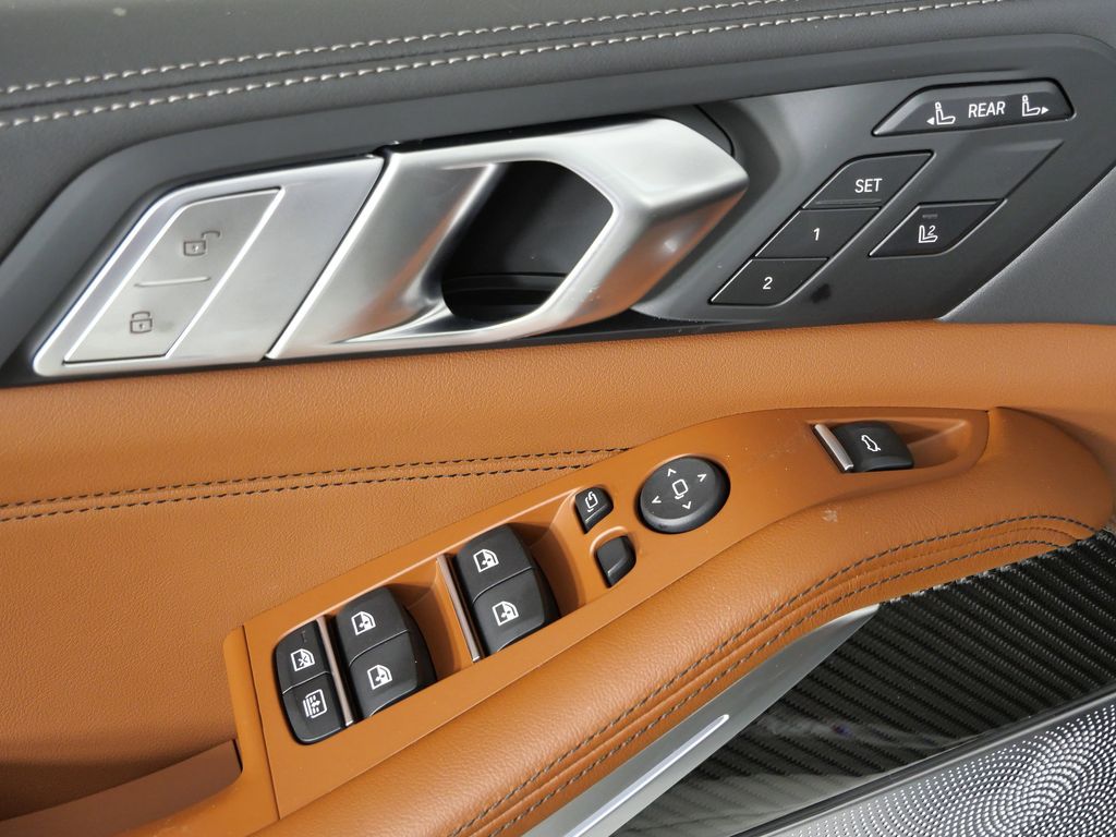 Thumbnail: 2026 BMW X7 - 37