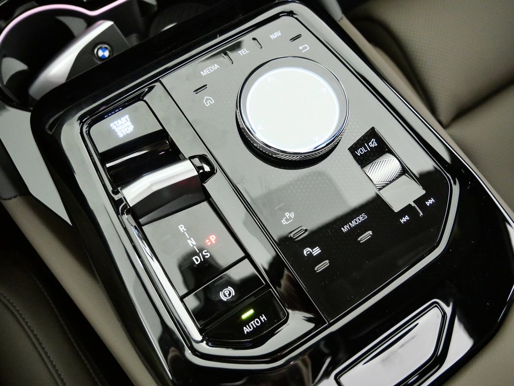 Thumbnail: 2026 BMW 5 Series - 46