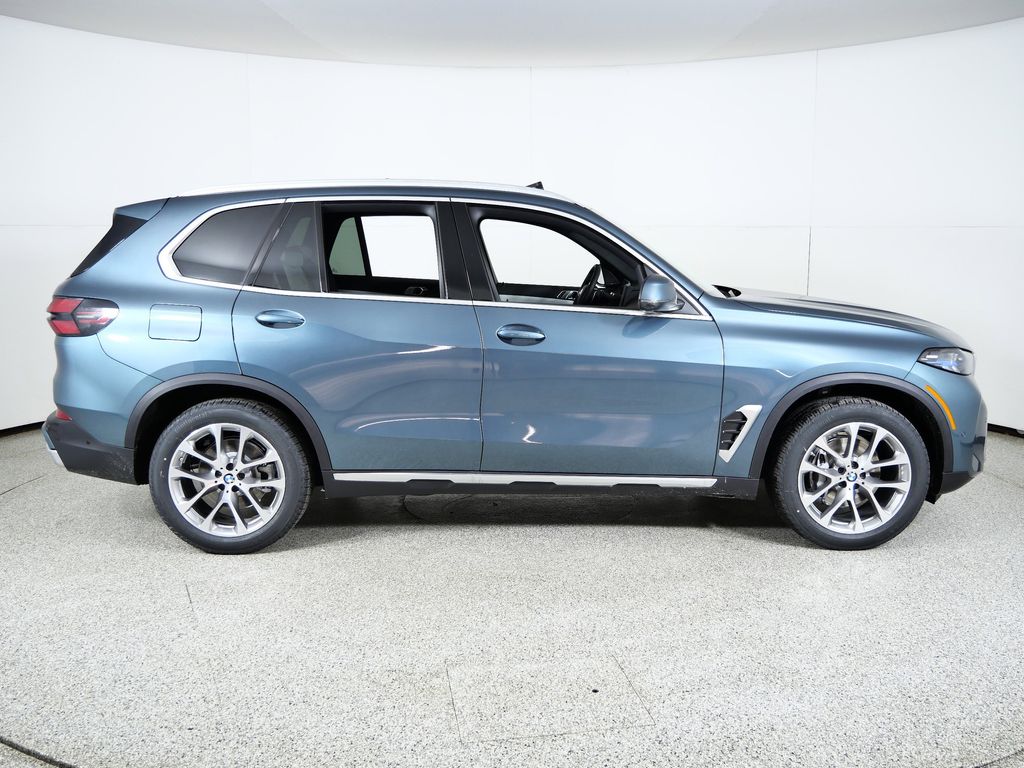 Thumbnail: 2026 BMW X5 - 8