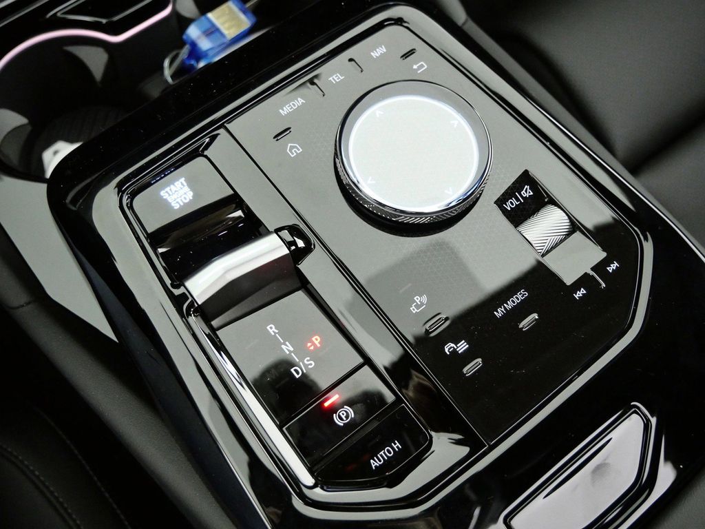Thumbnail: 2026 BMW 5 Series - 46