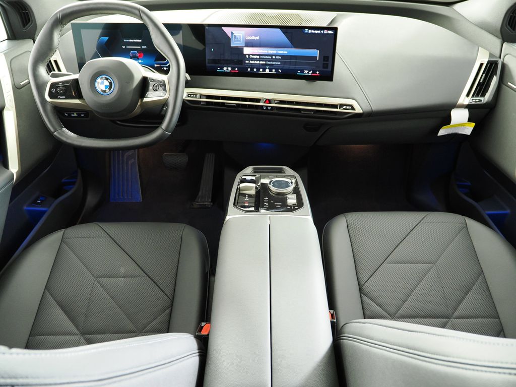 Thumbnail: 2025 BMW iX - 8