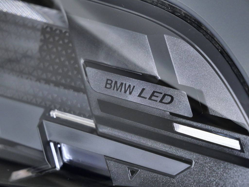 Thumbnail: 2026 BMW X5 - 6