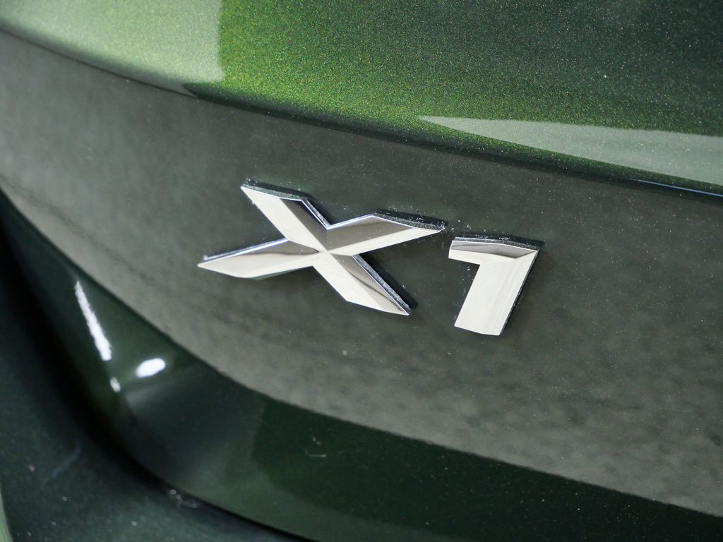 Thumbnail: 2025 BMW X1 - 16