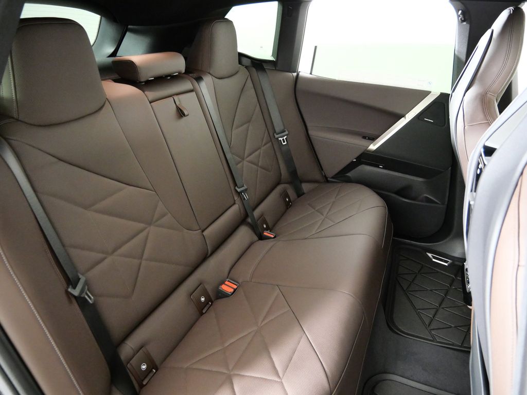 Thumbnail: 2026 BMW iX - 26