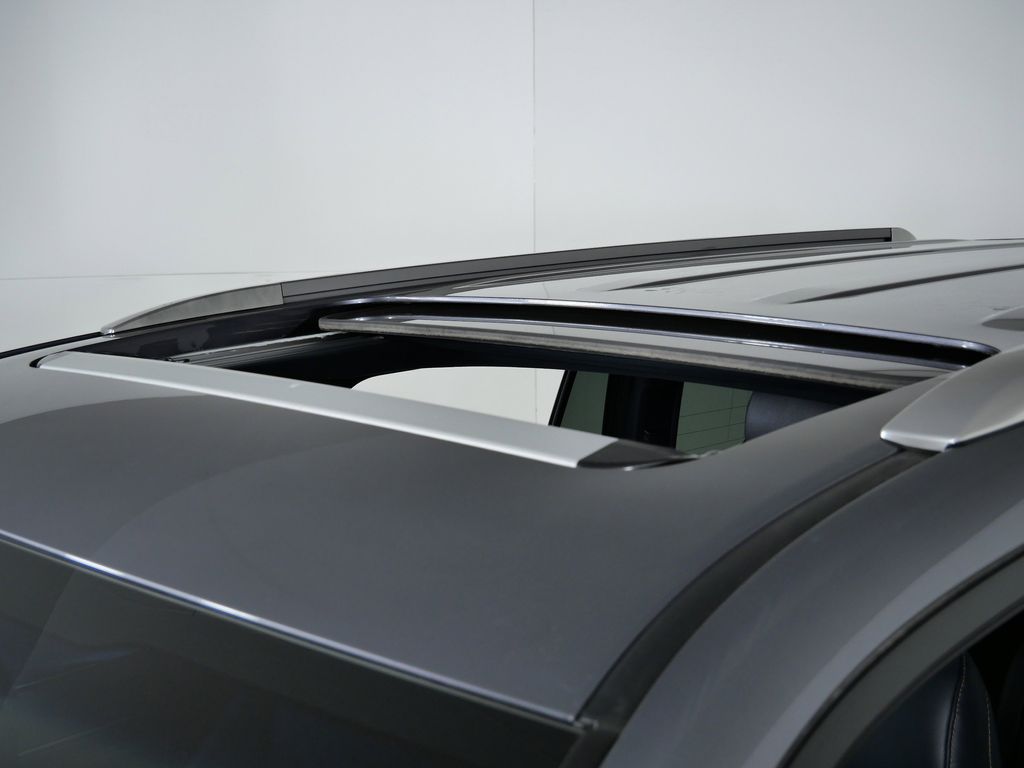 Thumbnail: 2023 Lexus GX - 18