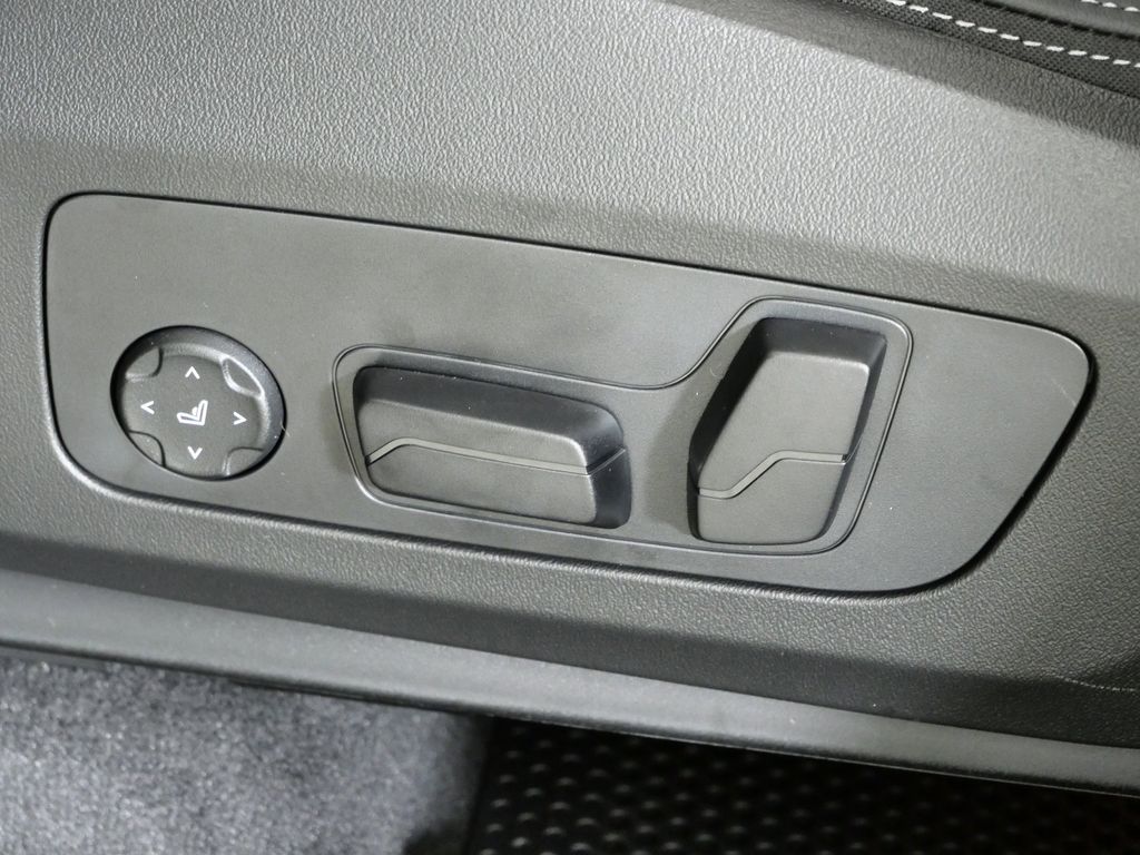 Thumbnail: 2026 BMW X1 - 38