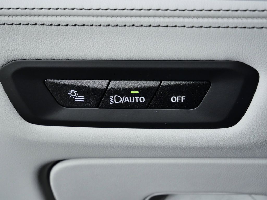 Thumbnail: 2026 BMW X5 - 41