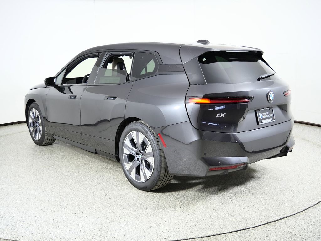 Thumbnail: 2026 BMW iX - 14