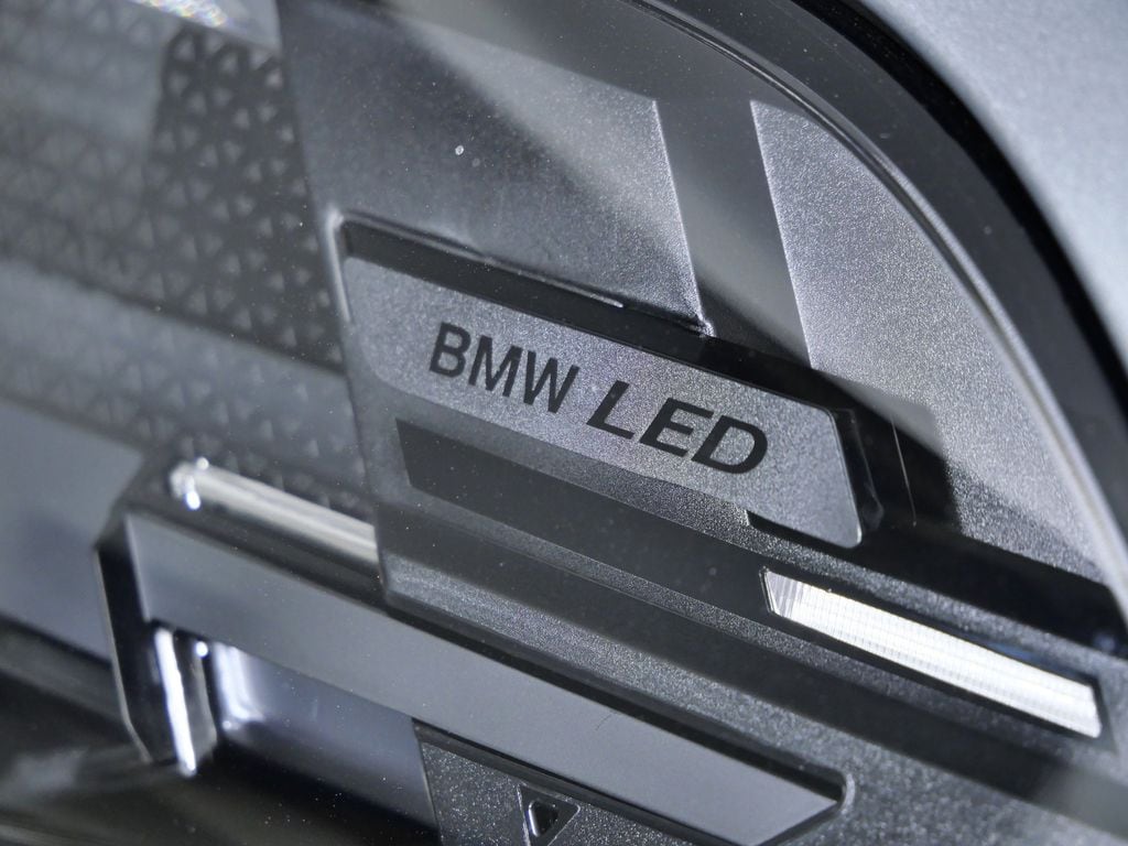 Thumbnail: 2026 BMW X5 - 5