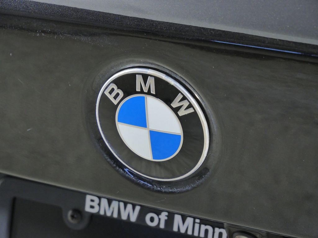 Thumbnail: 2022 BMW 3 Series - 12