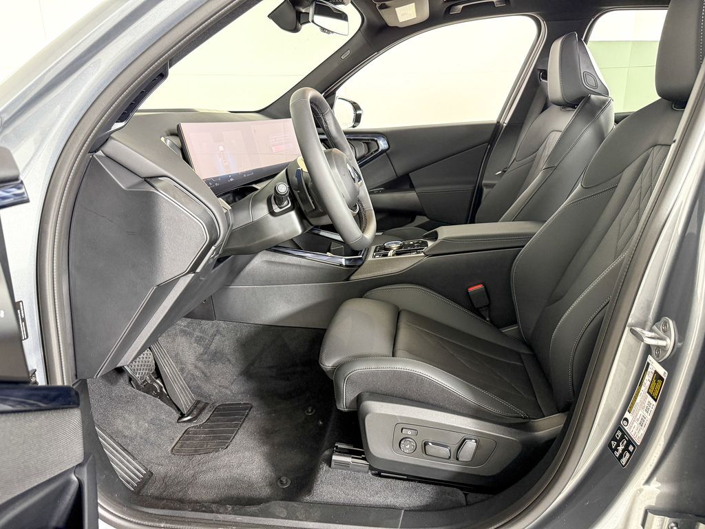 Thumbnail: 2025 BMW X3 - 29