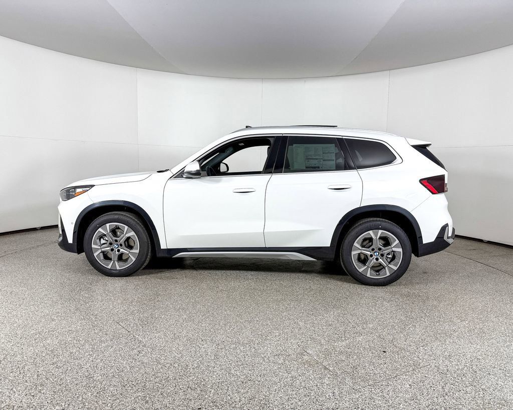 Thumbnail: 2025 BMW X1 - 12