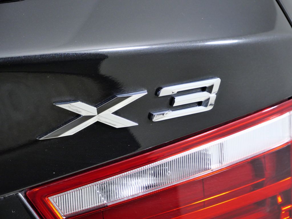 Thumbnail: 2016 BMW X3 - 13