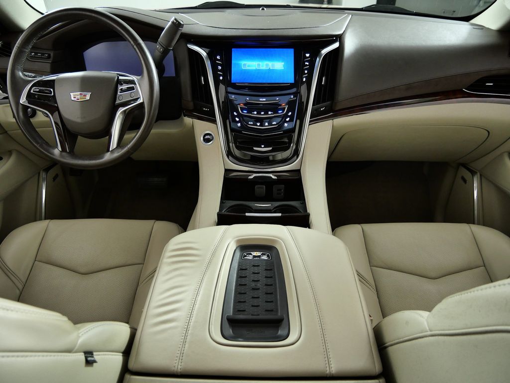 Thumbnail: 2015 Cadillac Escalade - 6
