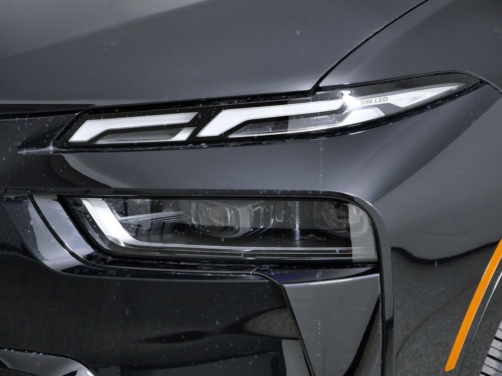 Thumbnail: 2026 BMW X7 - 3