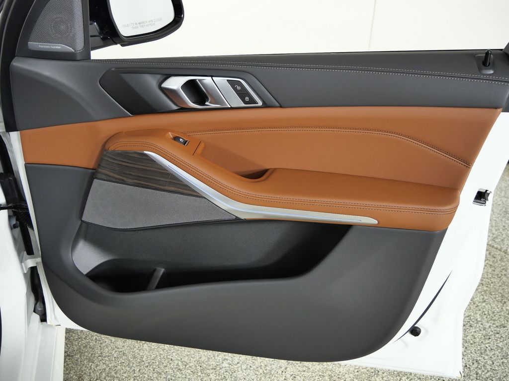 Thumbnail: 2026 BMW X5 - 19