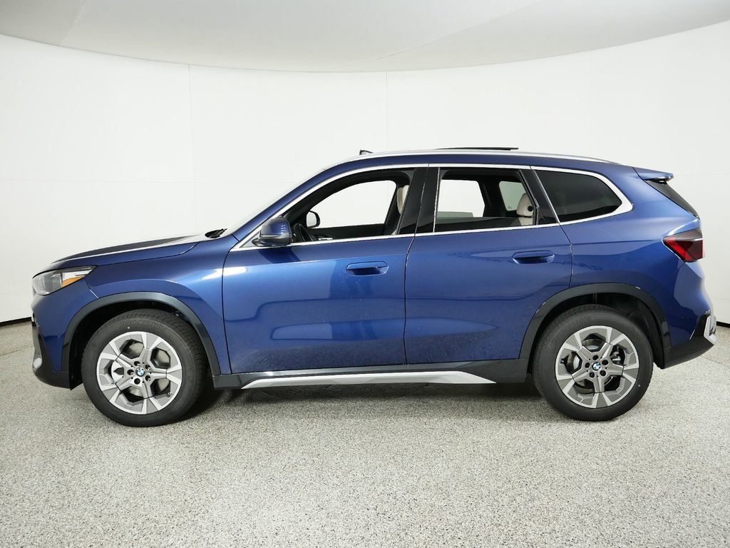 Thumbnail: 2025 BMW X1 - 16