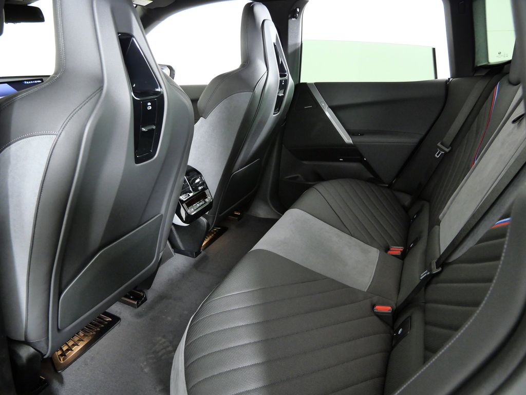 Thumbnail: 2026 BMW iX - 30