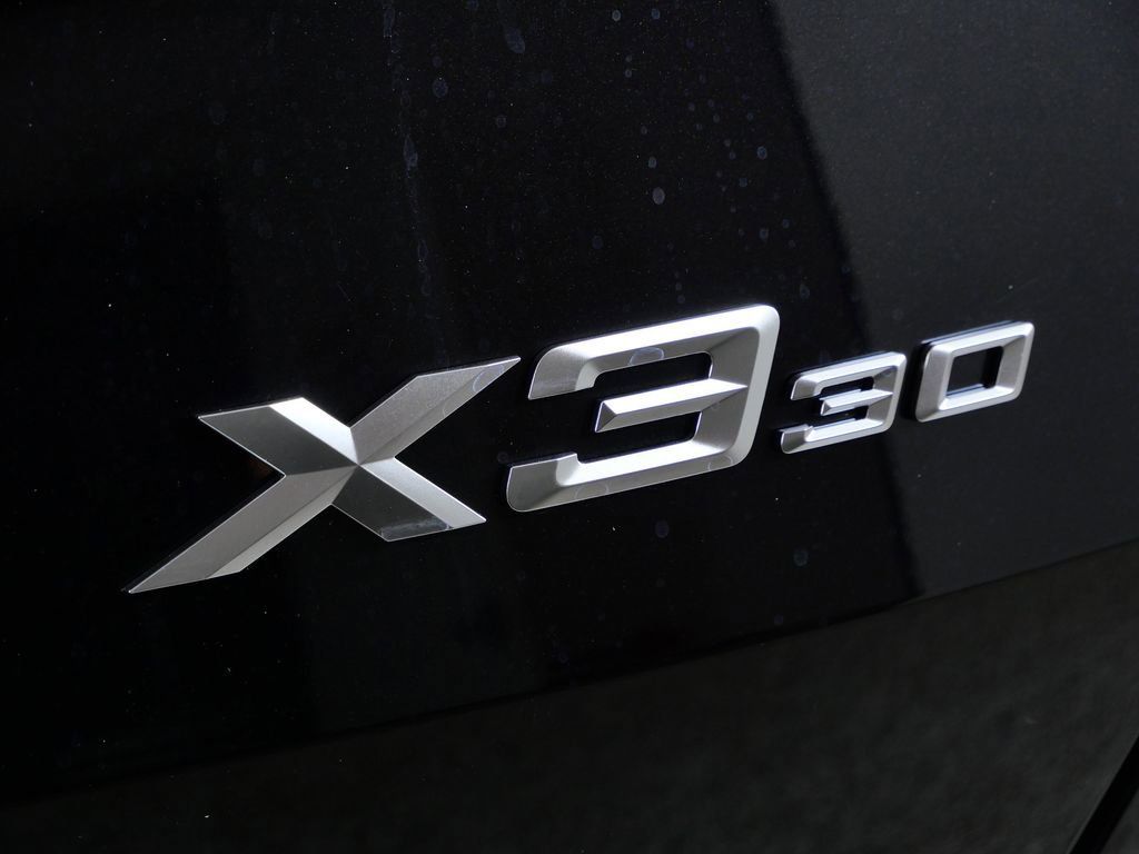 Thumbnail: 2026 BMW X3 - 14