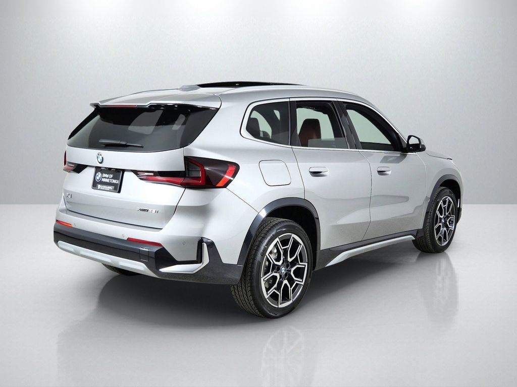 Thumbnail: 2026 BMW X1 - 9