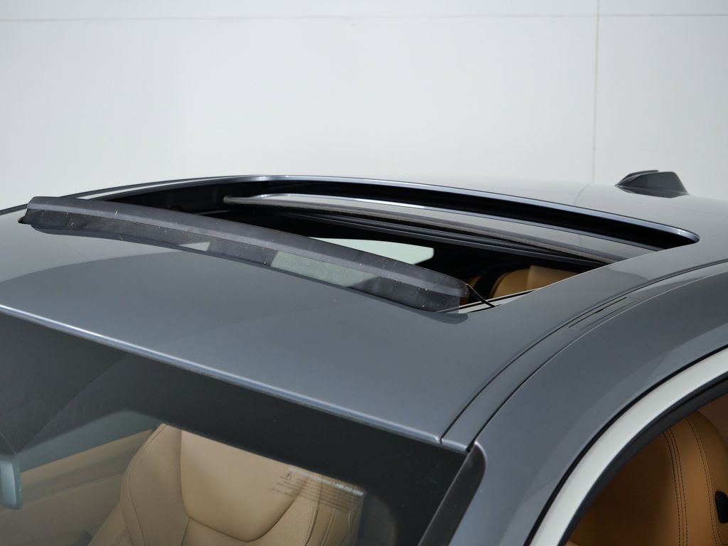 Thumbnail: 2025 BMW 4 Series - 22