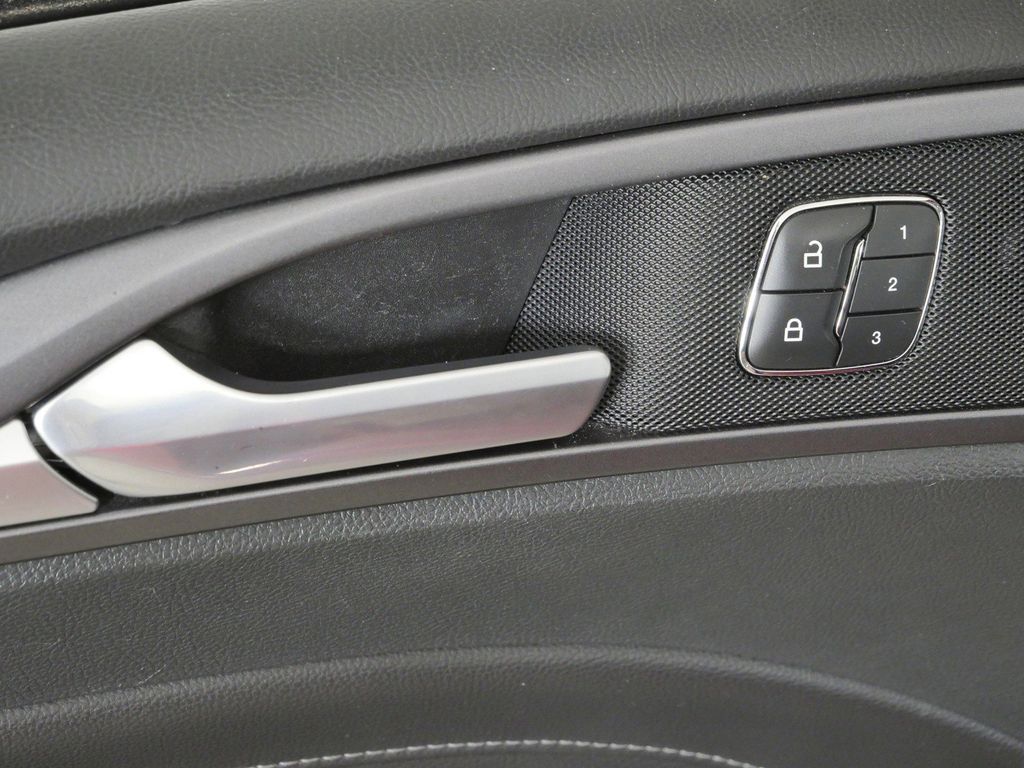 Thumbnail: 2013 Ford Fusion - 35