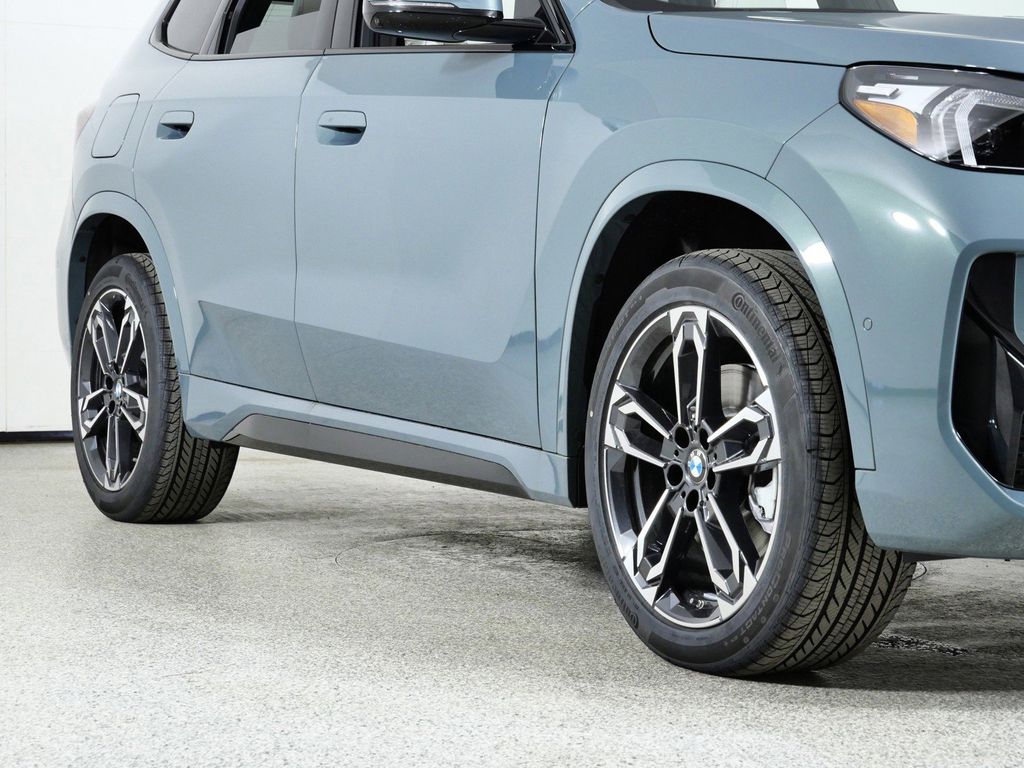 Thumbnail: 2026 BMW X1 - 6