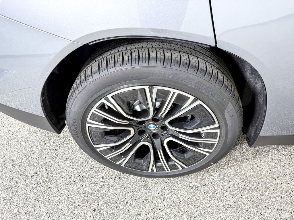 Thumbnail: 2025 BMW X3 - 18