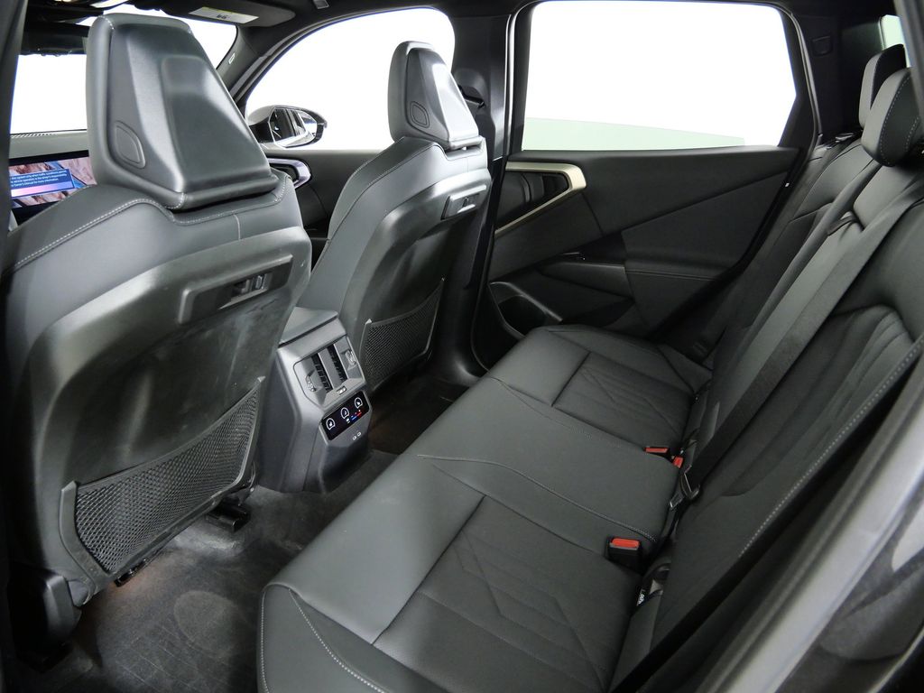 Thumbnail: 2025 BMW X3 - 35