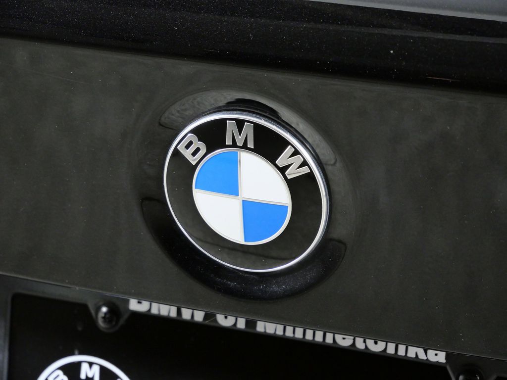 Thumbnail: 2013 BMW 3 Series - 12