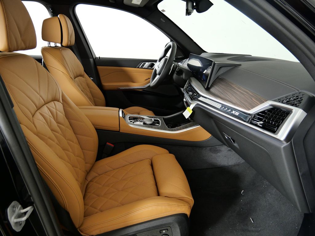 Thumbnail: 2026 BMW X5 - 20