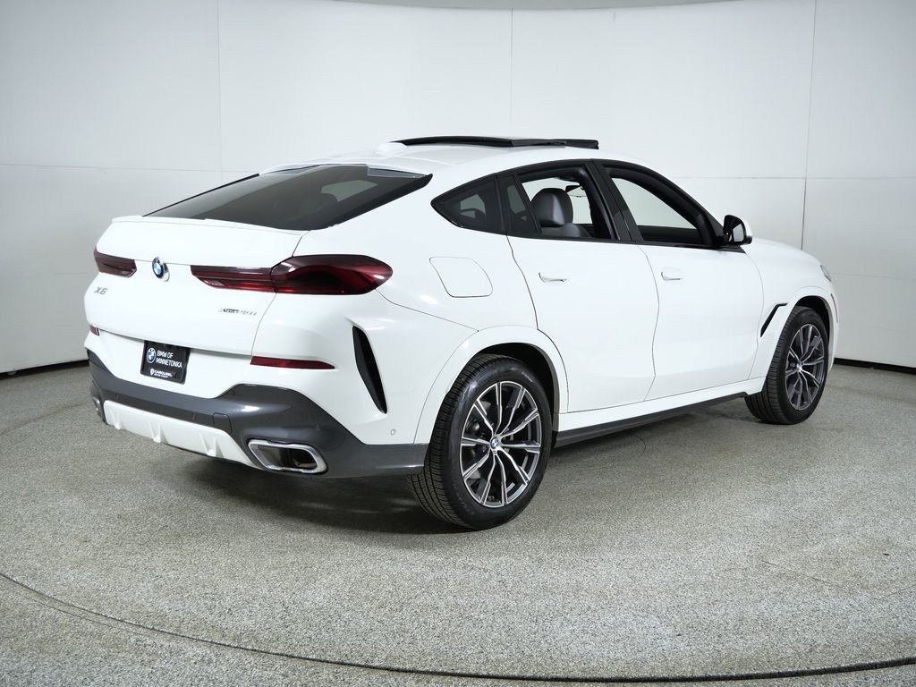 Thumbnail: 2025 BMW X6 - 11