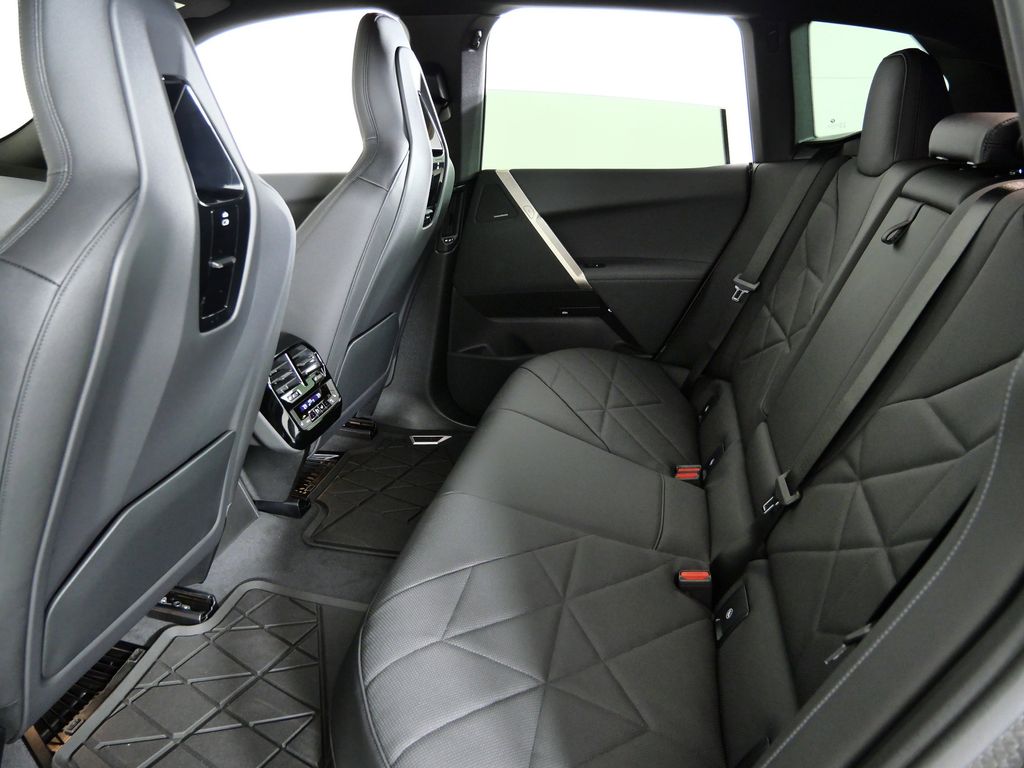 Thumbnail: 2026 BMW iX - 30