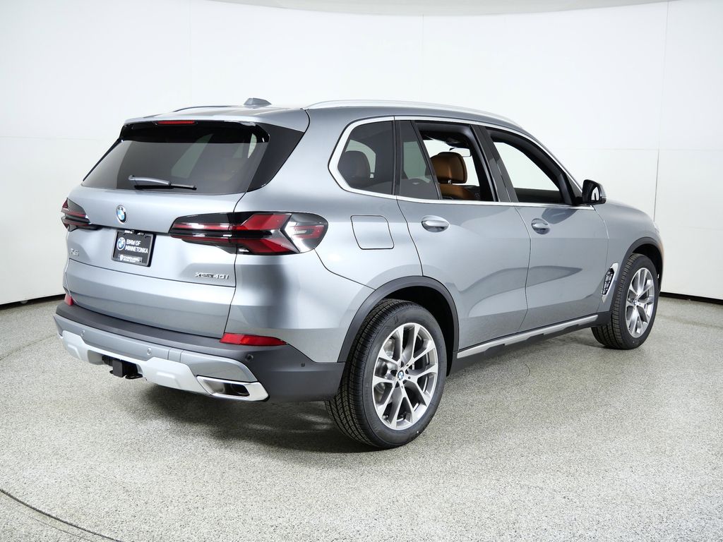 Thumbnail: 2026 BMW X5 - 9