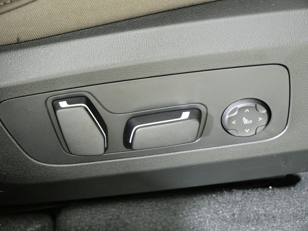 Thumbnail: 2026 BMW X3 - 23