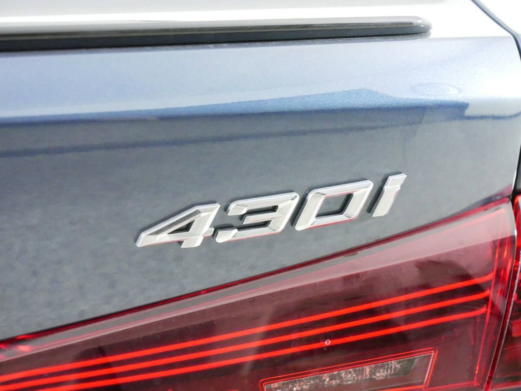 Thumbnail: 2025 BMW 4 Series - 13